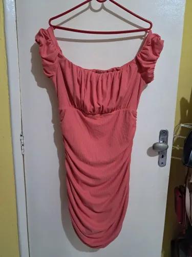 Vestido Colmeia GG nunca usado