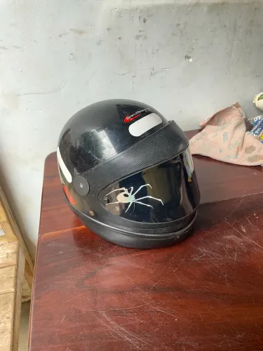 Capacete