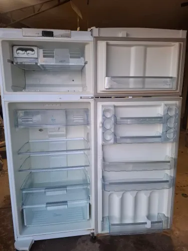 Geladeira Frostfree 400 litros 100%