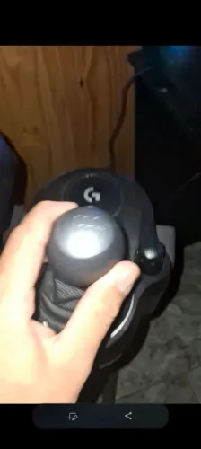 volante logitech g29 com cambio e cockpit, praticamente novo