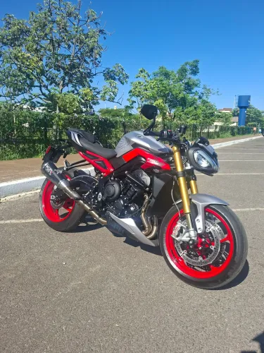 Triumph street triple 765 Rx