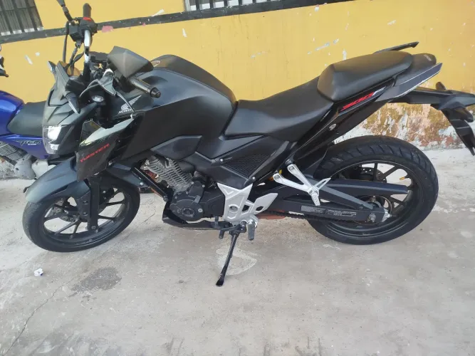 CB TWISTER 300F