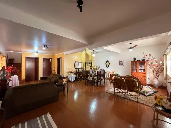 CASA A VENDA EM ITUVERAVA