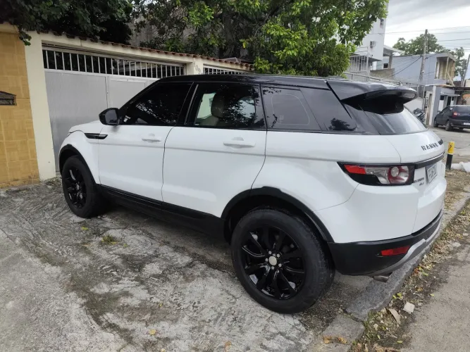 Land Rover Range Rover Evoque Pure Tech 2.0 Aut. 5P 2015