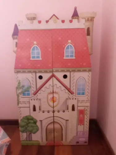 Casinha de Boneca - Modelo Castelo