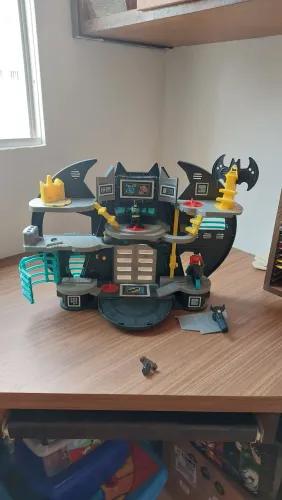 Batcaverna DC Super Friends Imaginext da Fisher-Price / Mattel