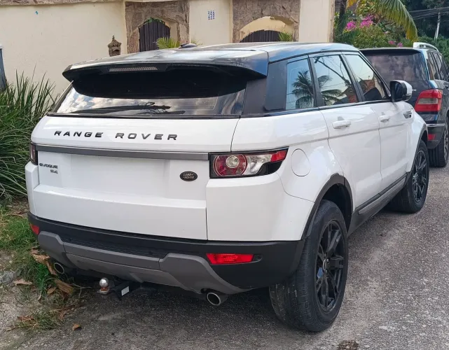 Land Rover Range Rover Evoque Pure 2.0 Aut. 5P 2013