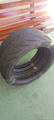 Pneu de moto aro 17