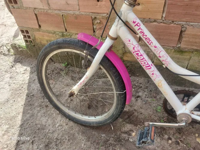 Vendo bicicleta da minha filha , motivo está pequena pra ela