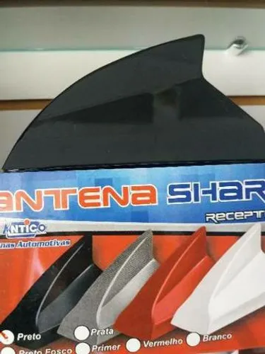 Antena de rádio tubarão preta