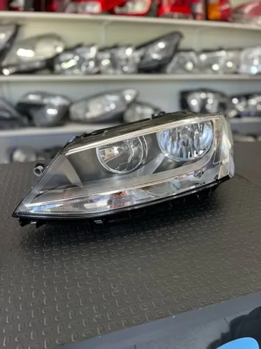 Farol jetta 2011 2012 2013 2014 2015 valor unitário 