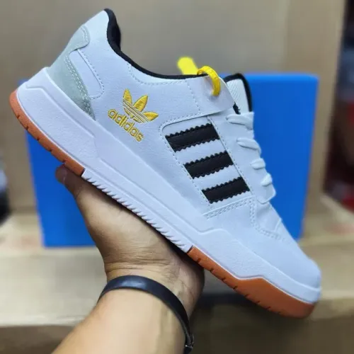 Tênis Adidas Low