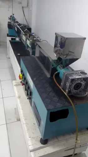 Fábrica/ Linha completa para fabricação de filamento para impressão 3D.