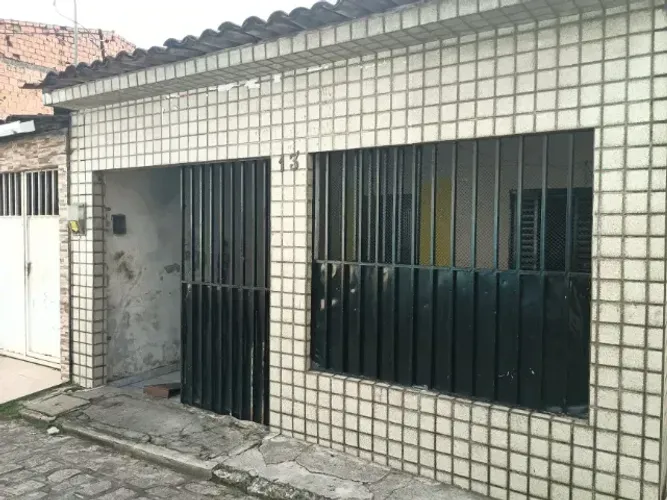 G| CASA A VENDA NO SACAVEM