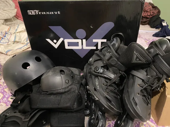 Kit Patins Traxart Volt 2.0 + Equipamentos de Proteção