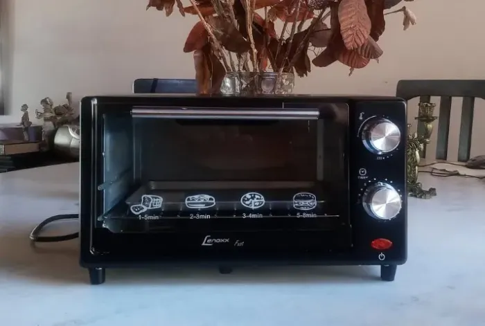 Forno Elétrico / 8 litros / 220v / Seminovo