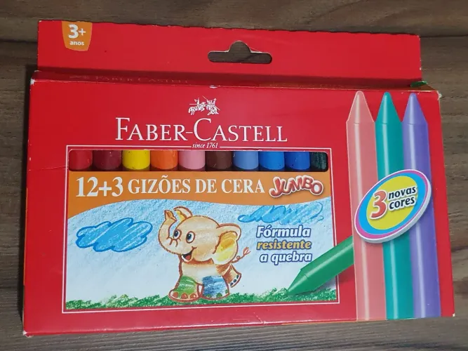Vendo caixa de Giz coloridos
