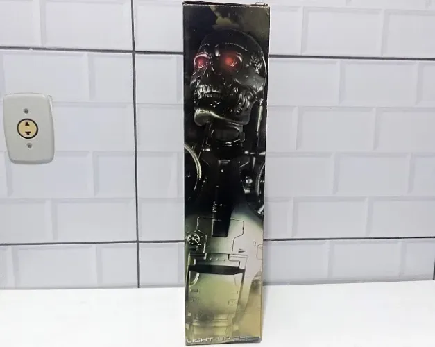 Exterminador do Futuro Terminator Neca Toys Escala 19 Inch T-800