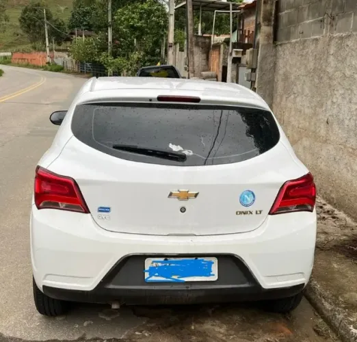 Chevrolet Onix Hatch LT 1.0 8V Flex Mec. 4P 2017