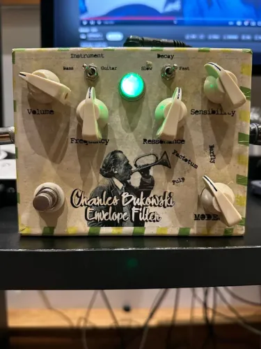 Pedal Envelope Filter MG Music Charles Bukowski
