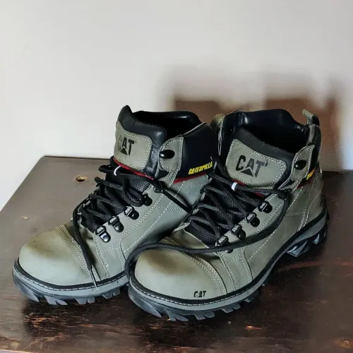 Botas Caterpillar - Cinza - Tamanho 43