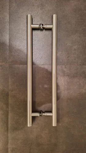 Puxador de porta aço inox escovado