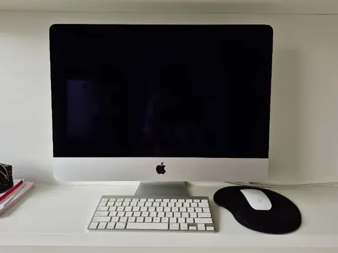 iMac i5 8GB 21.5 inch - Kit Magic Completo (Magic mouse + teclado Apple ambos sem fio)