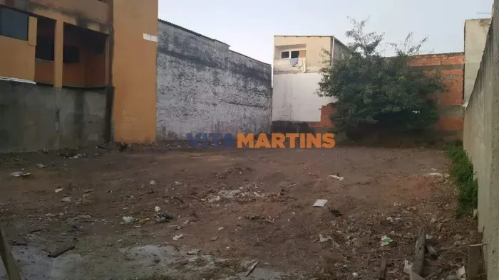 Terreno de 450m² no bairro Jardim Caiçara por R$ 480.000,00
