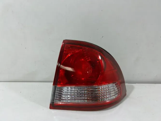 Lanterna traseira classic 2011 A 2016 lado direito original