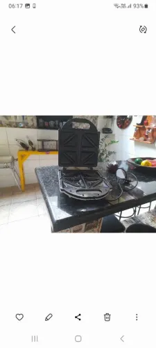 Sanduicheira para 4 sanduíche