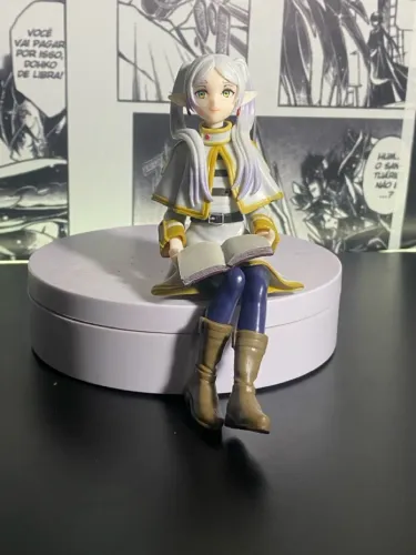Action Figure Frieren - Colecionável
