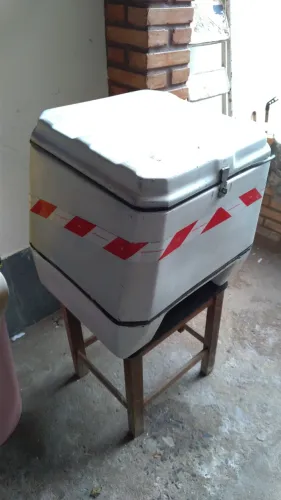 Bau Moto Branco 90 Litros