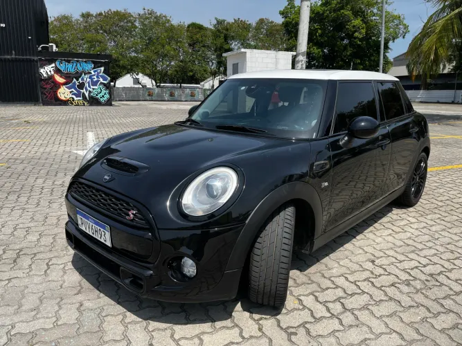 Mini Cooper S 2.0 Turbo 16V 5P Aut. 2015