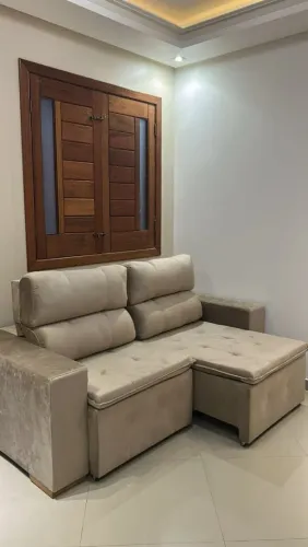 Sofá retrátil e reclinável