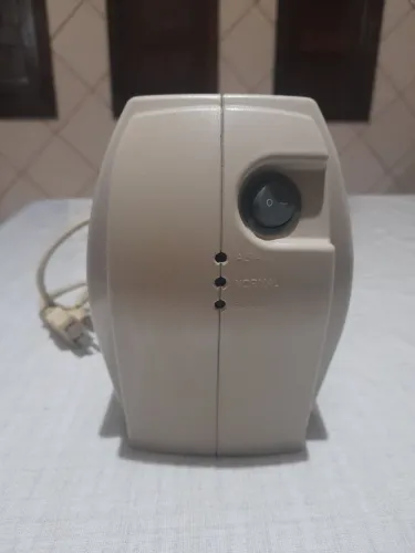 Estabilizador 300 VA - usado