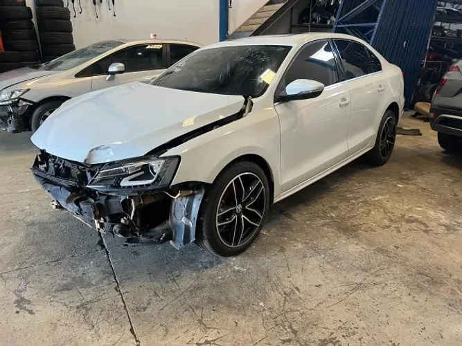 Jetta 2.0 Tsi 211cv 2017 - retirada de peças