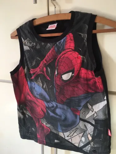 Camiseta infantil regata tamanho 8