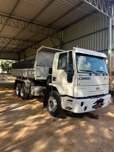 Ford Cargo 2422 - Caçamba 