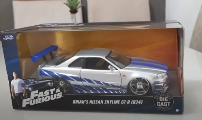 NISSAN SKYLINE GT-R R34 VELOZES E FURIOSOS 1/24 - JADA TOYS