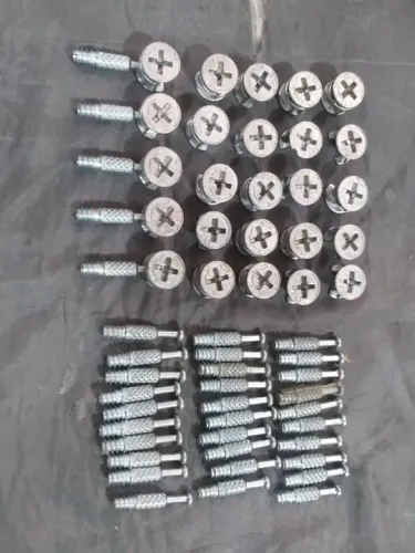 Tambor e parafusos para Armário.