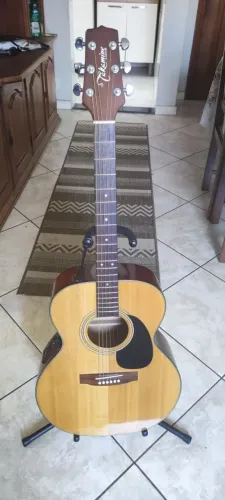 Takamine G230 Indonésia