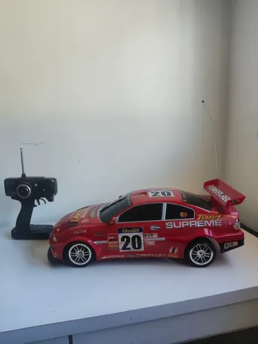 Carro de Controle Remoto - Modelo BMW M corrida