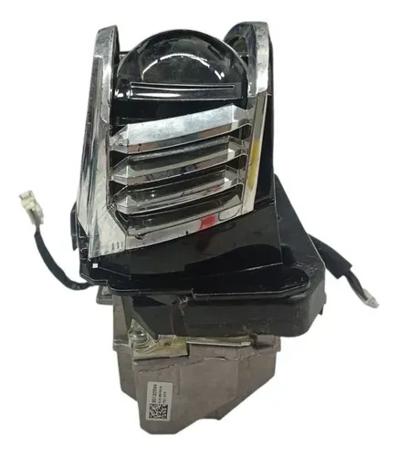 Farol Projetor Volkswagen Jetta Gli 2.0 T 2021 Com Detalhe