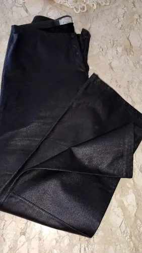 Calça de couro via anonima g