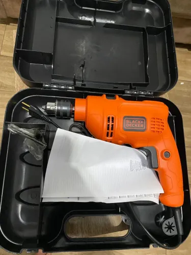 Furadeira de Impacto BLACK+DECKER 10mm, com Maleta, 127V Potência 560W