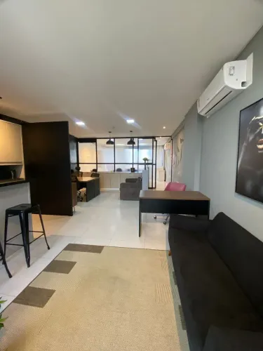 Sala Comercial Mobiliado de 80m² no Sky Business Center