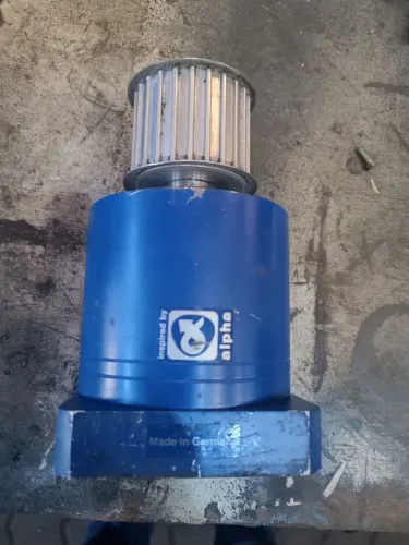 Redutor planetário Alpha Getriebebau LP<br>120-M01-10-111-000,<br> Relação 10:1