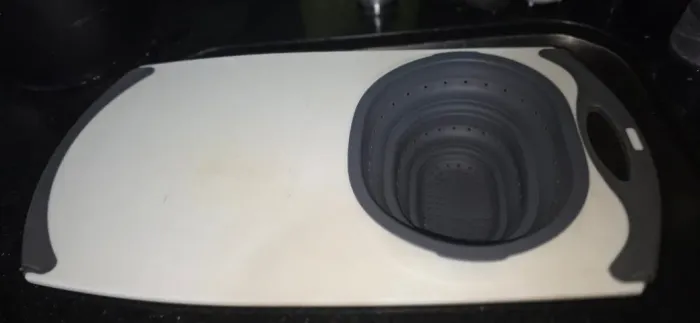 Taboa para Legumes e verduras com Cesto retratil em silicone