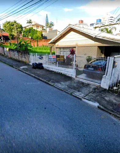 vendo terreno v casa com viabilidade pra prédio