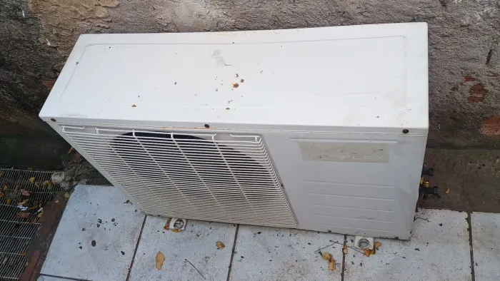 Condensadora de ar condicionado split de 18 mil BTUs serpentina cobre